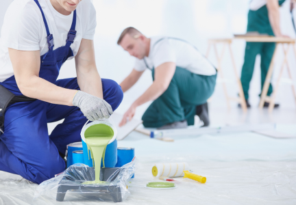 Comment gagner du temps sur les chantiers grâce aux nouvelles gammes peinture pro